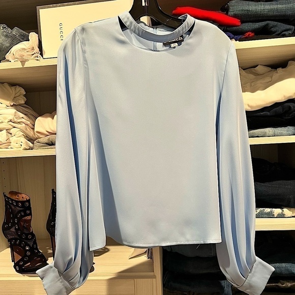 Francesca’s collection punch pretty baby blue balloon sleeve w/ cutouts top Med - Picture 1 of 10